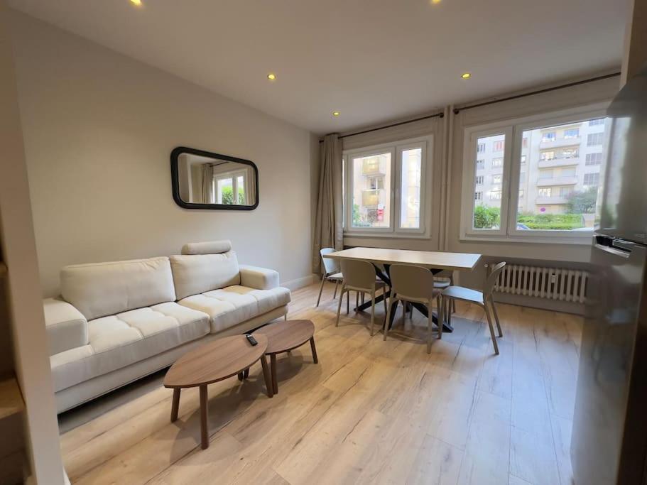 Joli 4 Pieces Lyon Tete D'Or Apartment Exterior photo